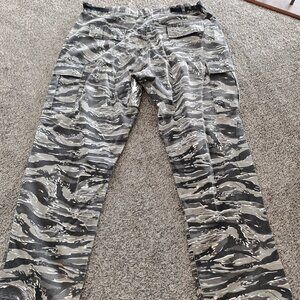 vintage rothco military surplus tiger camo cargo pants, baggy, skater, 90s,